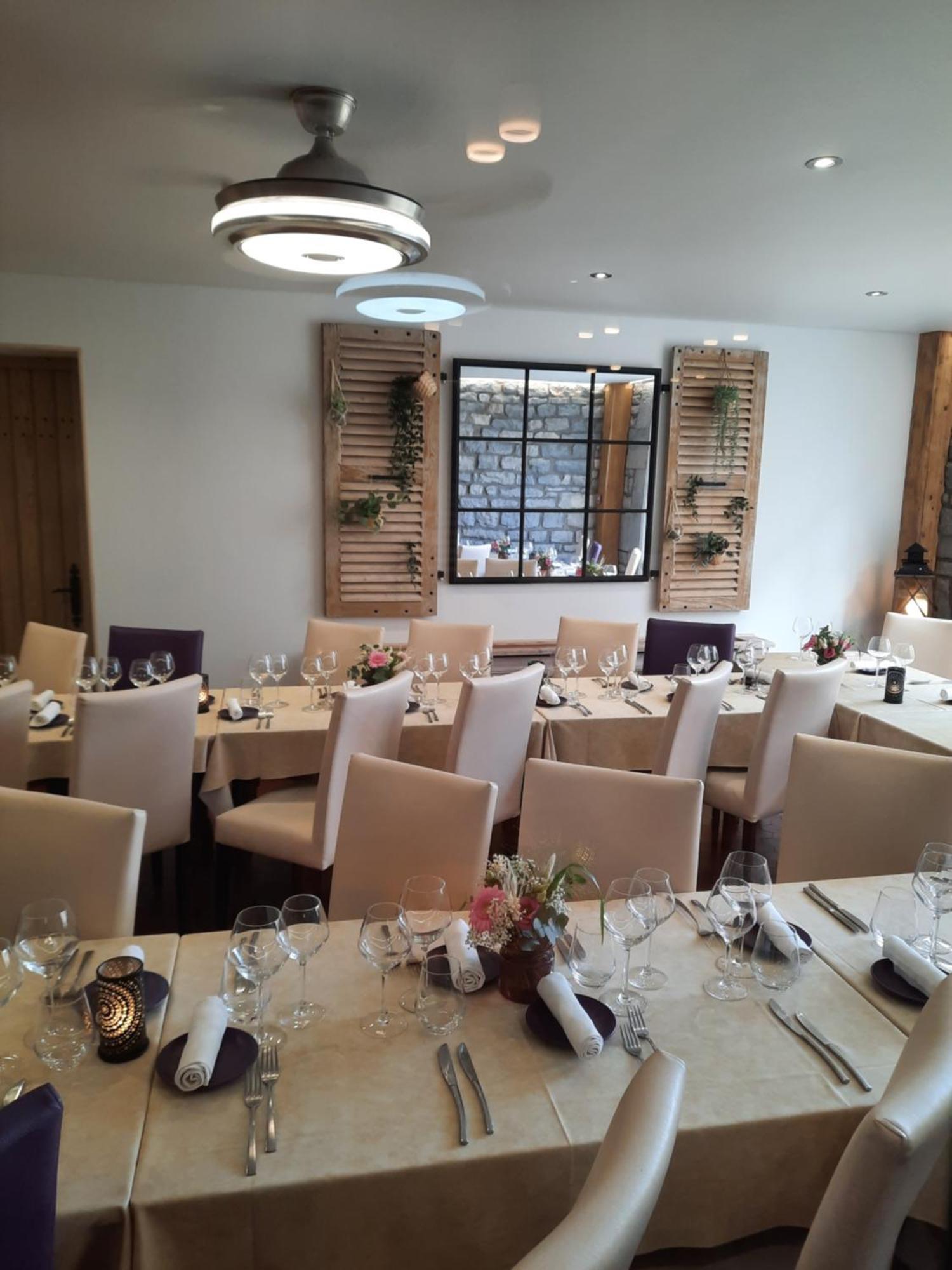 Hotel Restaurant Vertfeuille Arc-et-Senans Ngoại thất bức ảnh